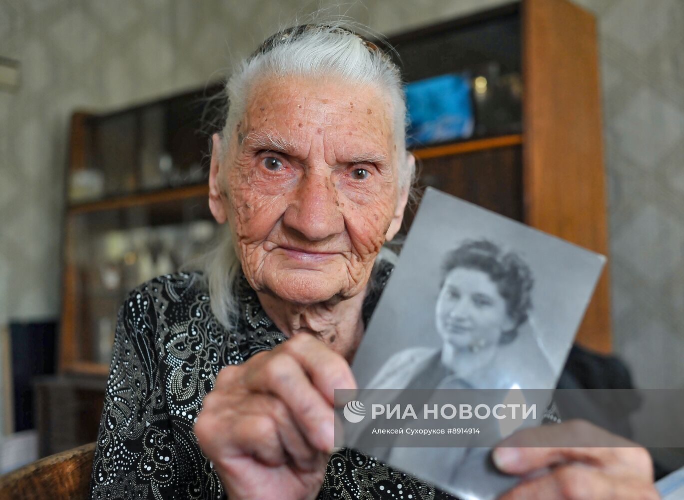 Ветераны Великой Отечественной войны Л. Лаврушина и В. Ходяков 