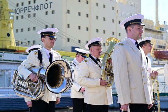 Фестиваль ледоколов в Санкт-Петербурге