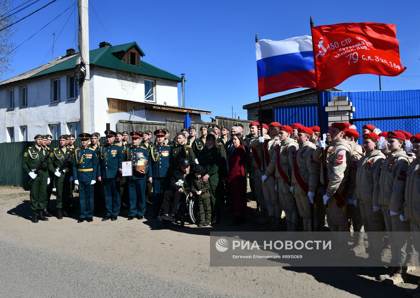 Поздравление ветеранов ВОВ с наступающим Днем Победы