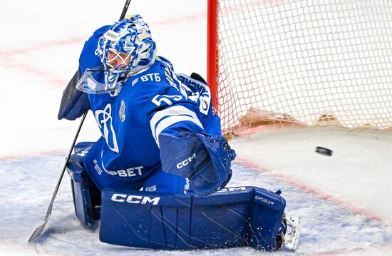 Хоккей. КХЛ. "Динамо" (Москва) - "Трактор" (Челябинск)