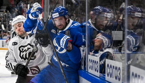 Хоккей. КХЛ. "Динамо" (Москва) - "Трактор" (Челябинск)