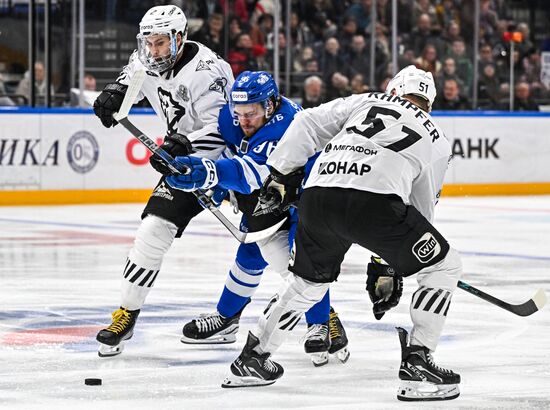 Хоккей. КХЛ. "Динамо" (Москва) - "Трактор" (Челябинск)