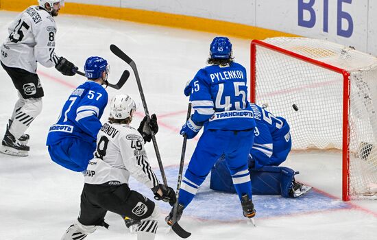 Хоккей. КХЛ. "Динамо" (Москва) - "Трактор" (Челябинск)