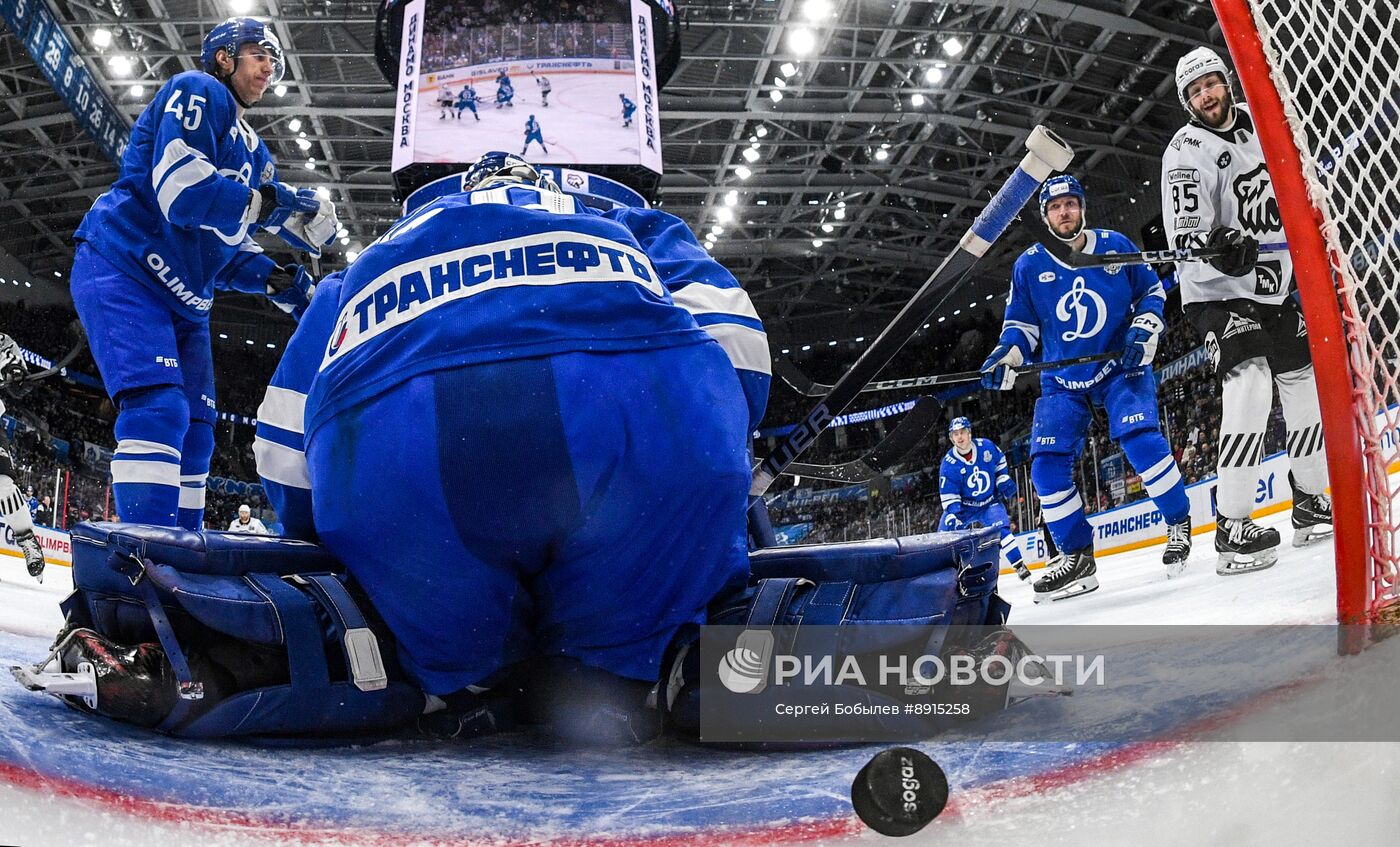 Хоккей. КХЛ. "Динамо" (Москва) - "Трактор" (Челябинск)
