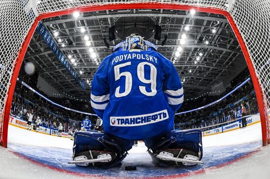 Хоккей. КХЛ. "Динамо" (Москва) - "Трактор" (Челябинск)