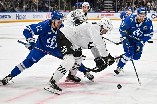 Хоккей. КХЛ. "Динамо М" (Москва) - "Трактор" (Челябинск) 