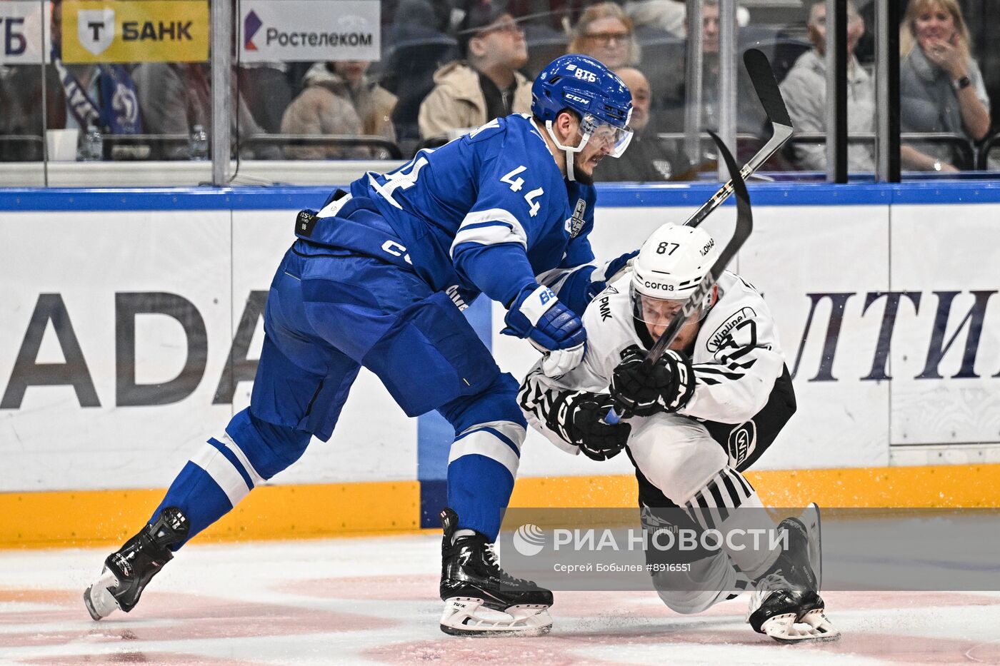 Хоккей. КХЛ. "Динамо М" (Москва) - "Трактор" (Челябинск) 