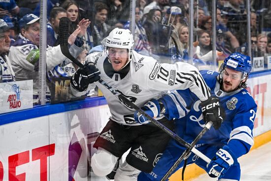 Хоккей. КХЛ. "Динамо М" (Москва) - "Трактор" (Челябинск) 