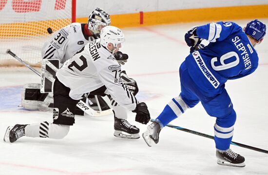 Хоккей. КХЛ. "Динамо М" (Москва) - "Трактор" (Челябинск) 