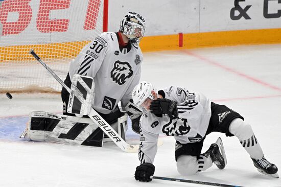 Хоккей. КХЛ. "Динамо М" (Москва) - "Трактор" (Челябинск) 