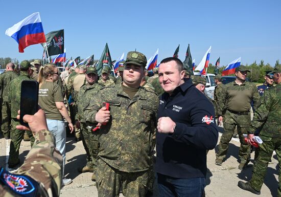 Передача автомобилей и техники для бойцов СВО