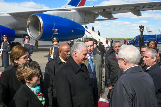 Прилет президента Кубы Мигеля Диас Канель Бермудеса в Москву для участия в праздновании 80-летия Победы