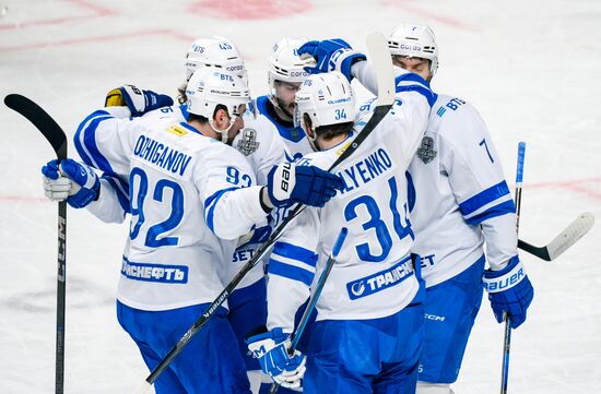 Хоккей. КХЛ. "Трактор" (Челябинск) - "Динамо" (Москва) 