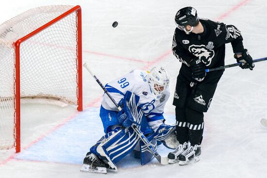 Хоккей. КХЛ. "Трактор" (Челябинск) - "Динамо" (Москва) 