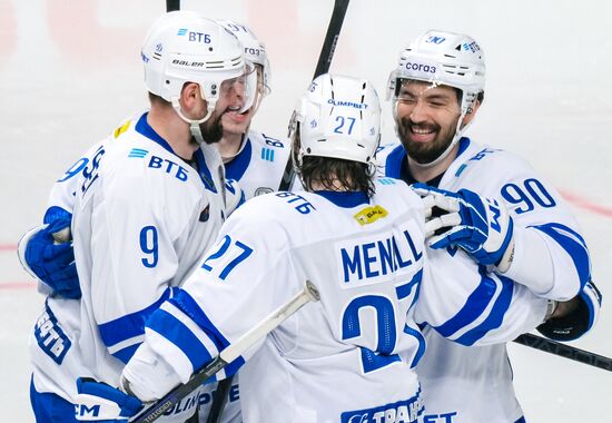 Хоккей. КХЛ. "Трактор" (Челябинск) - "Динамо" (Москва) 