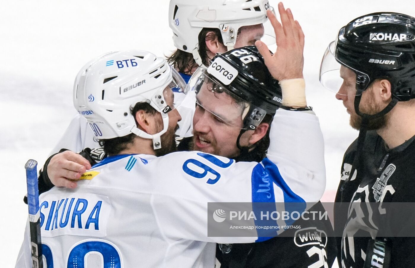 Хоккей. КХЛ. "Трактор" (Челябинск) - "Динамо" (Москва) 