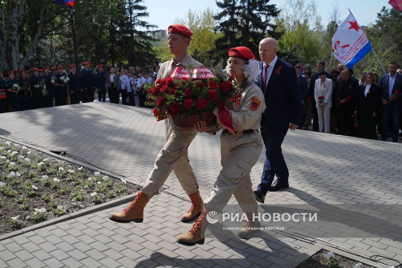 Открытие памятника "Танк Т-34" в Мариуполе