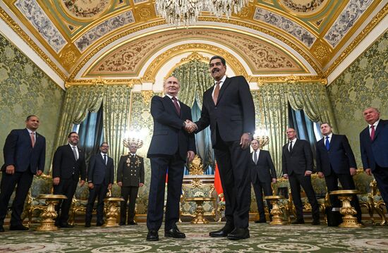 Встреча президента РФ В. Путина  и президента Венесуэлы Н. Мадуро