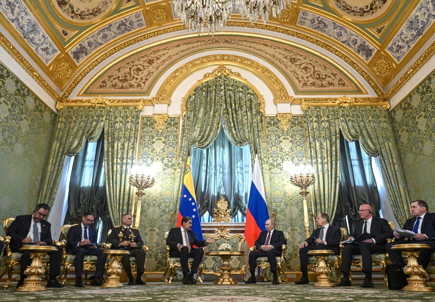 Встреча президента РФ В. Путина и президента Венесуэлы Н. Мадуро