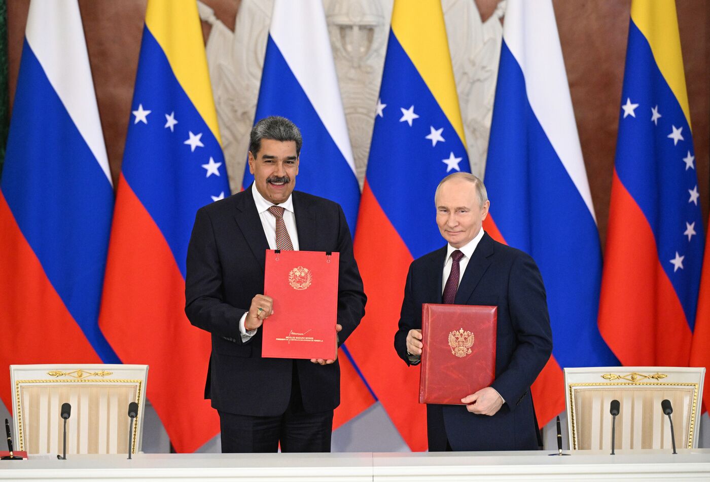 Встреча президента РФ В. Путина и президента Венесуэлы Н. Мадуро