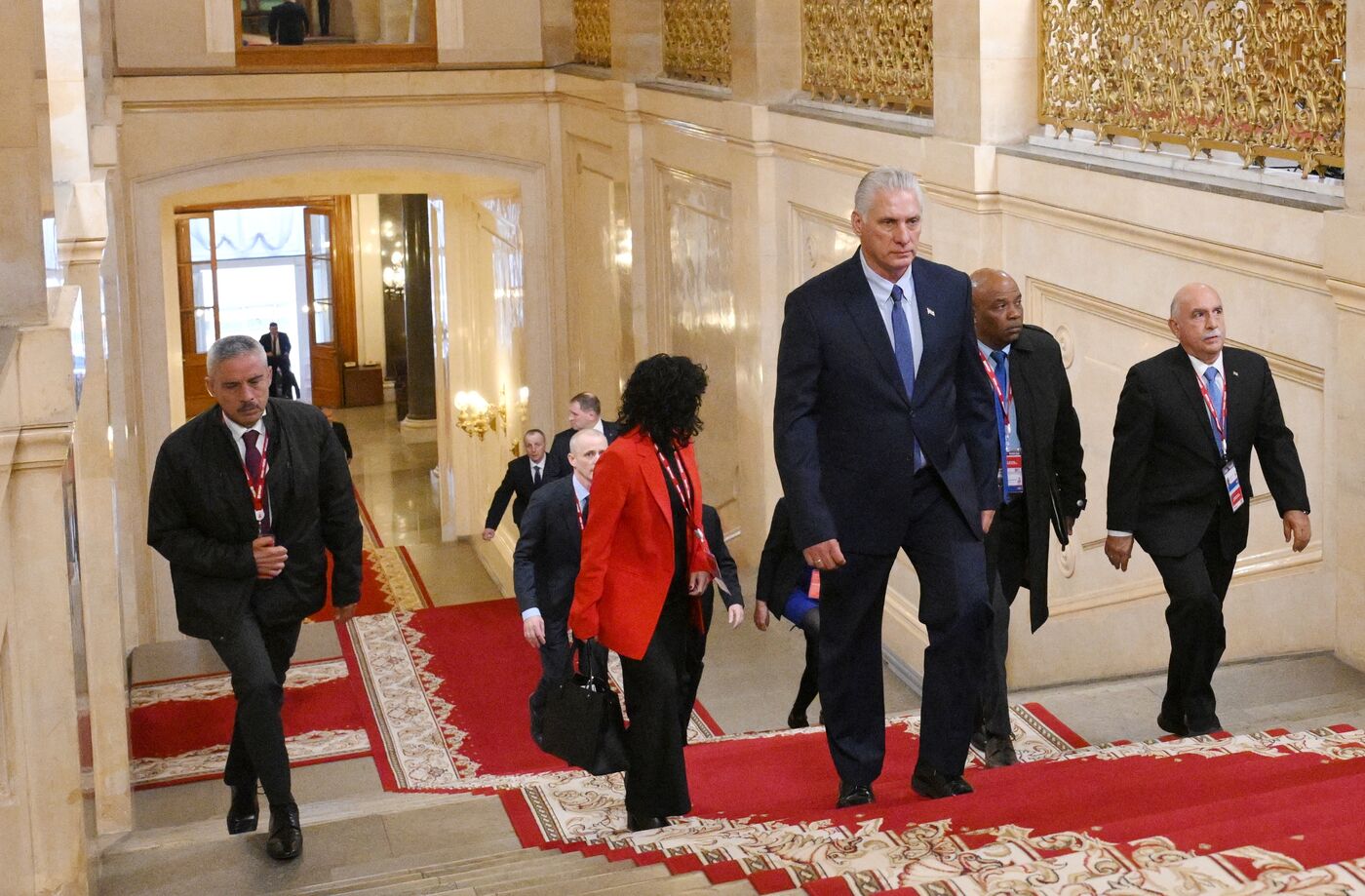 Встреча президента РФ В. Путина и президента Кубы М. Диас-Канеля 