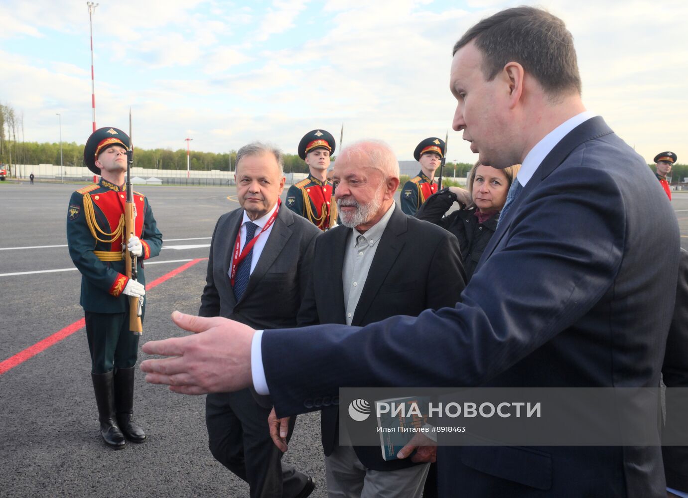 Прилет президента Бразилии Луиса Инасиу Лулы да Силвы в Москву для участия в праздновании 80-летия Победы