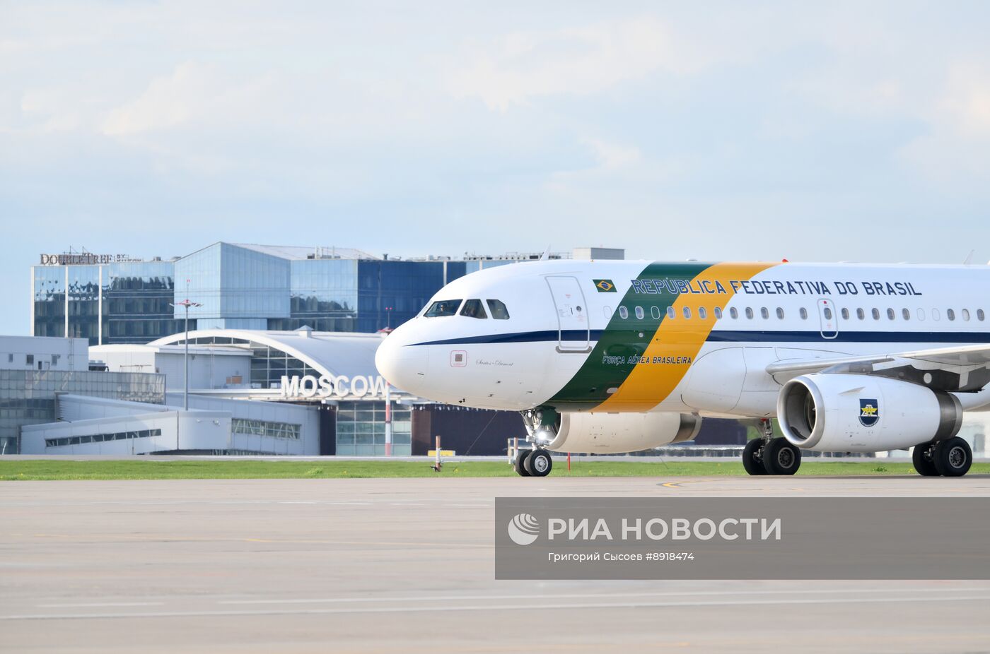 Прилет президента Бразилии Луиса Инасиу Лулы да Силвы в Москву для участия в праздновании 80-летия Победы