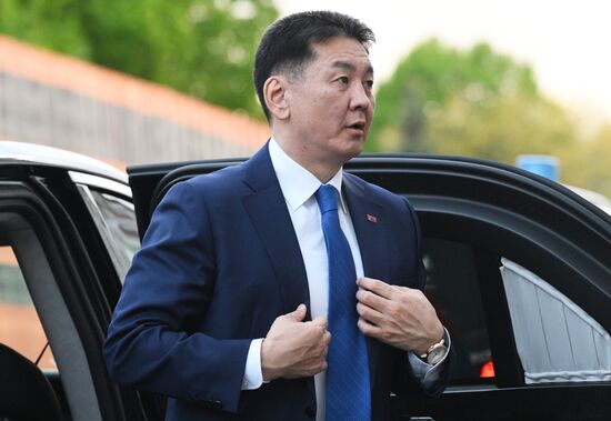 Встреча президента РФ В. Путина и президента Монголии У. Хурэлсуха