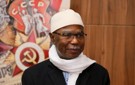 Прилет генерального секретаря Организации исламского сотрудничества Хуссейна Тахи в Москву для участия в праздновании 80-летия Победы