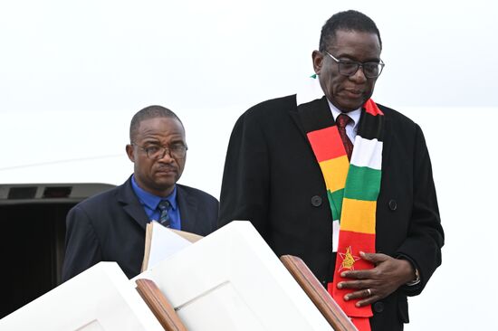 Прилет президента Зимбабве Эммерсона Мнангагвы в Москву для участия в праздновании 80-летия Победы