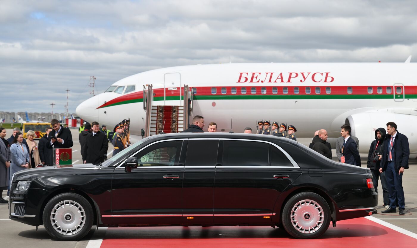 Прилет президента Белоруссии Александра Лукашенко в Москву для участия в праздновании 80-летия Победы
