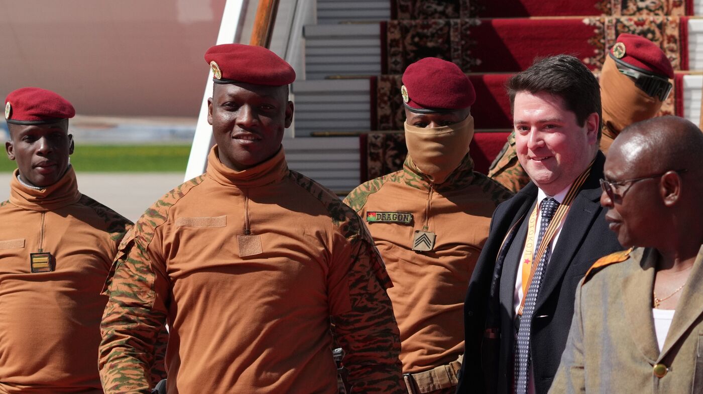 Прилет президента Буркина-Фасо Ибрагима Траоре в Москву для участия в праздновании 80-летия Победы