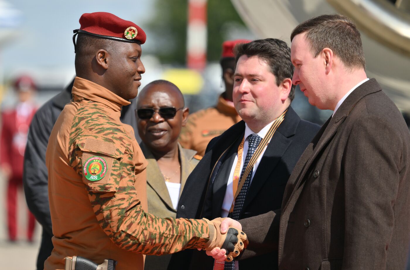 Прилет президента Буркина-Фасо Ибрагима Траоре в Москву для участия в праздновании 80-летия Победы