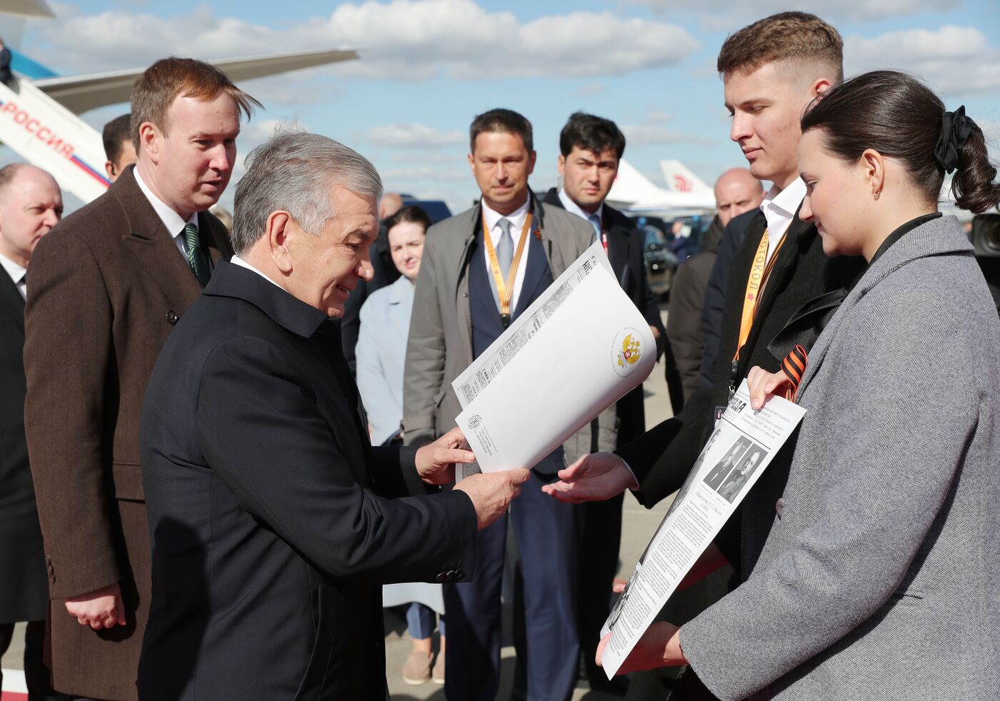 Прилет президента Республики Узбекистан Шавката Мирзиёева в Москву для участия в праздновании 80-летия Победы