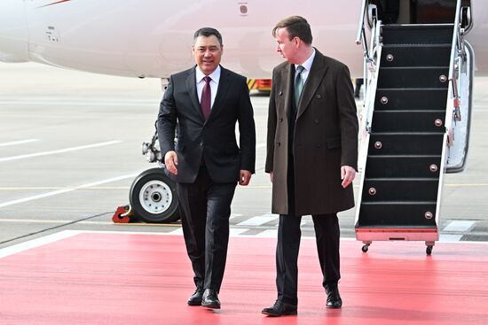 Прилет президента Киргизии Садыра Жапарова в Москву для участия в праздновании 80-летия Победы