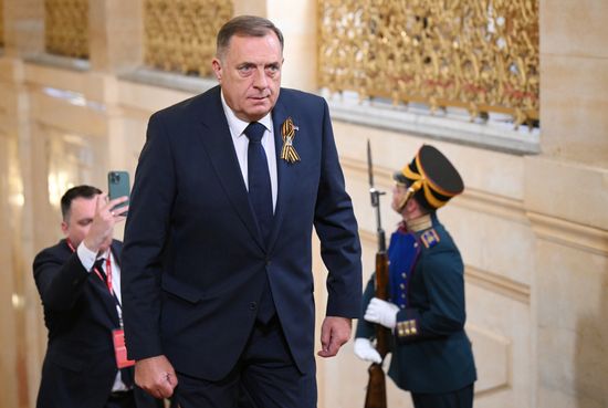 Прибытие глав иностранных делегаций в Кремль на праздничный концерт
