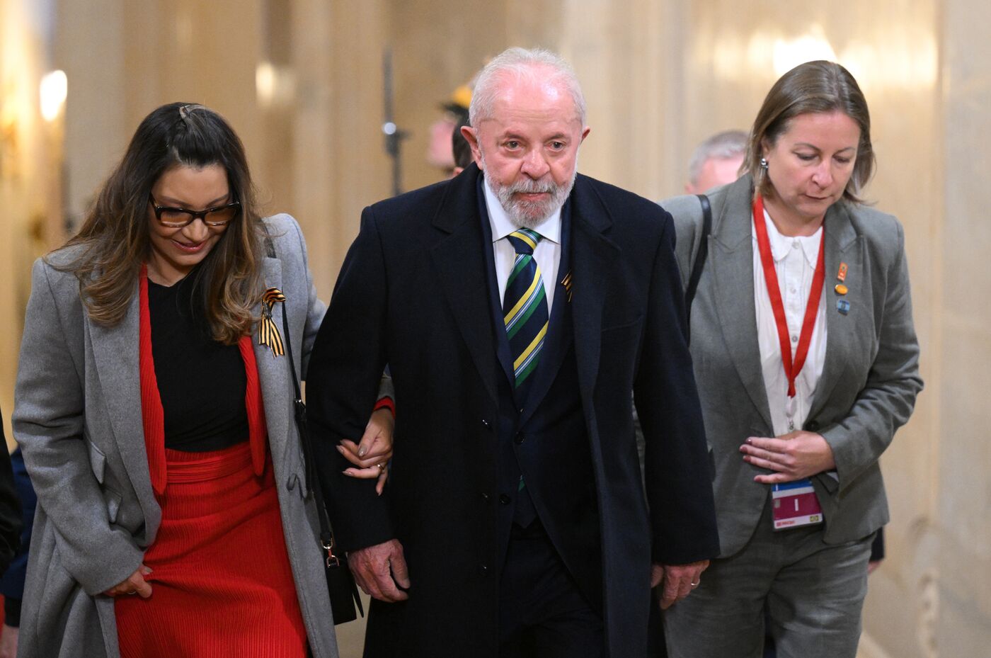 Прибытие глав иностранных делегаций в Кремль на праздничный концерт