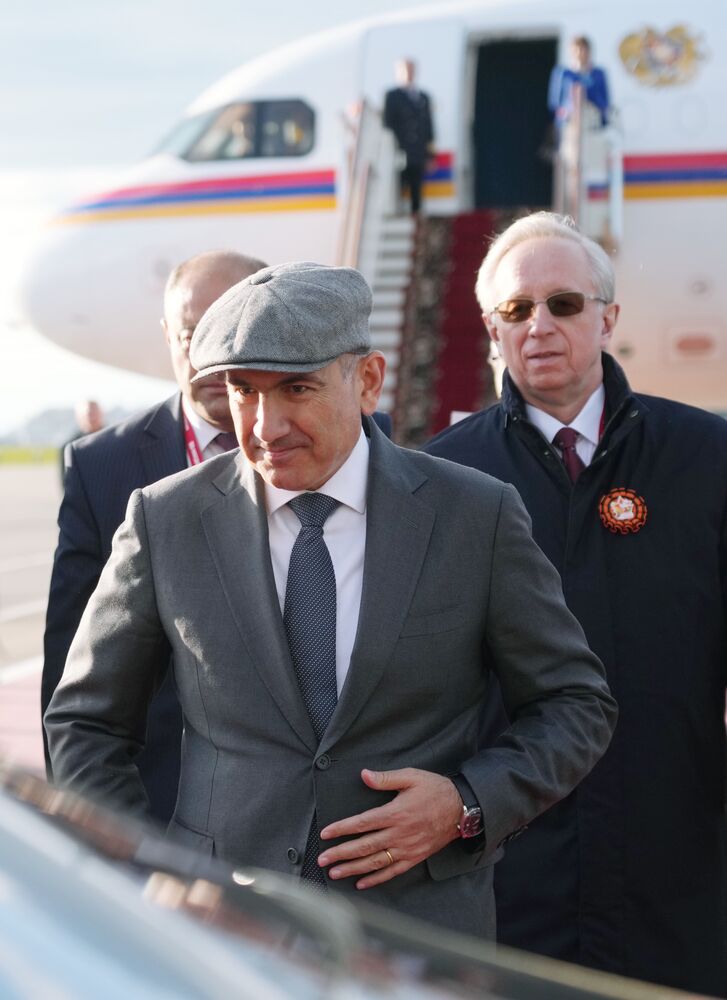 Прилет премьер-министра Республики Армения Никола Пашиняна в Москву для участия в праздновании 80-летия Победы