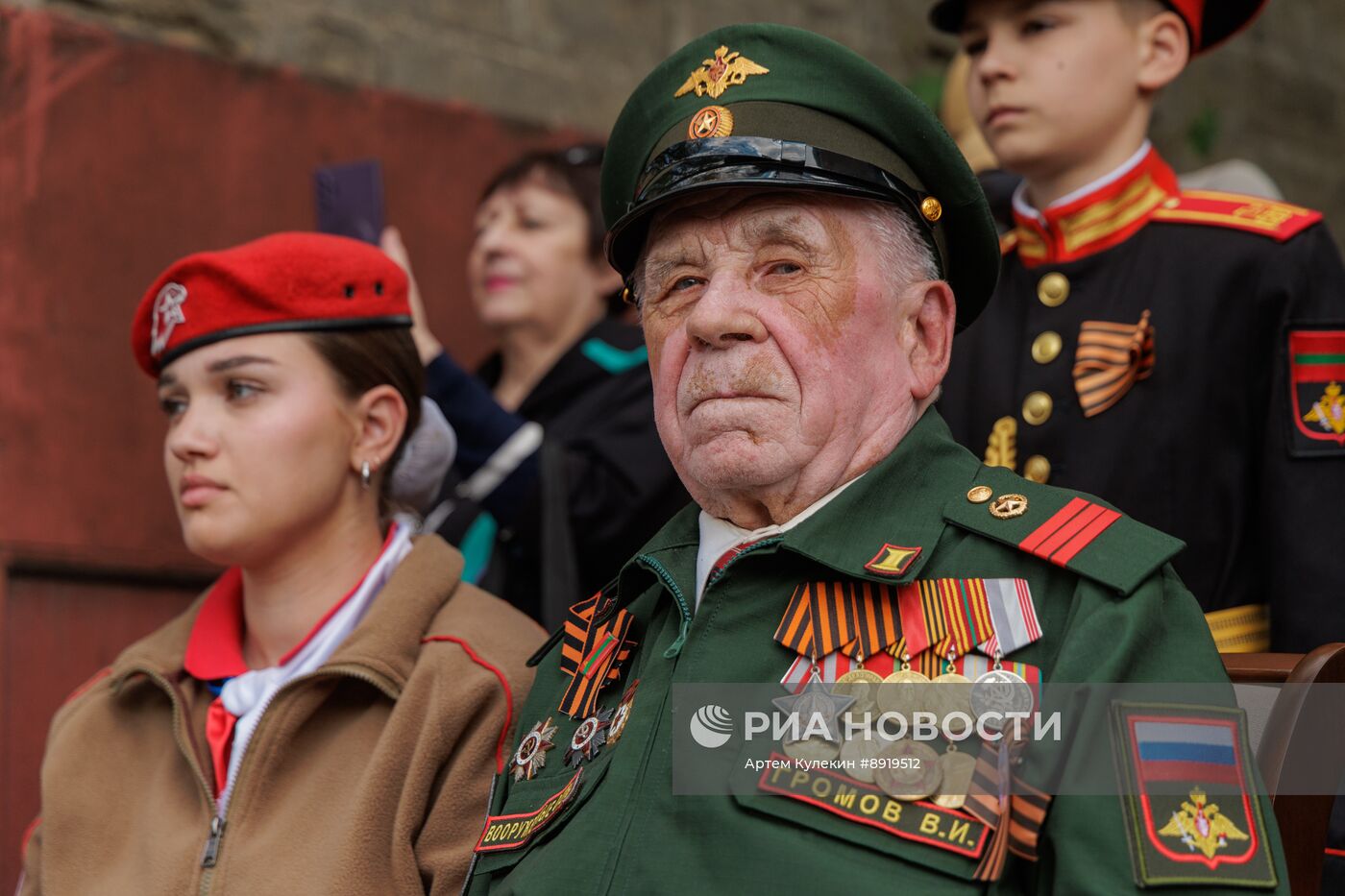 Поздравление ветеранов в Тирасполе с 80-летием Победы в ВОВ