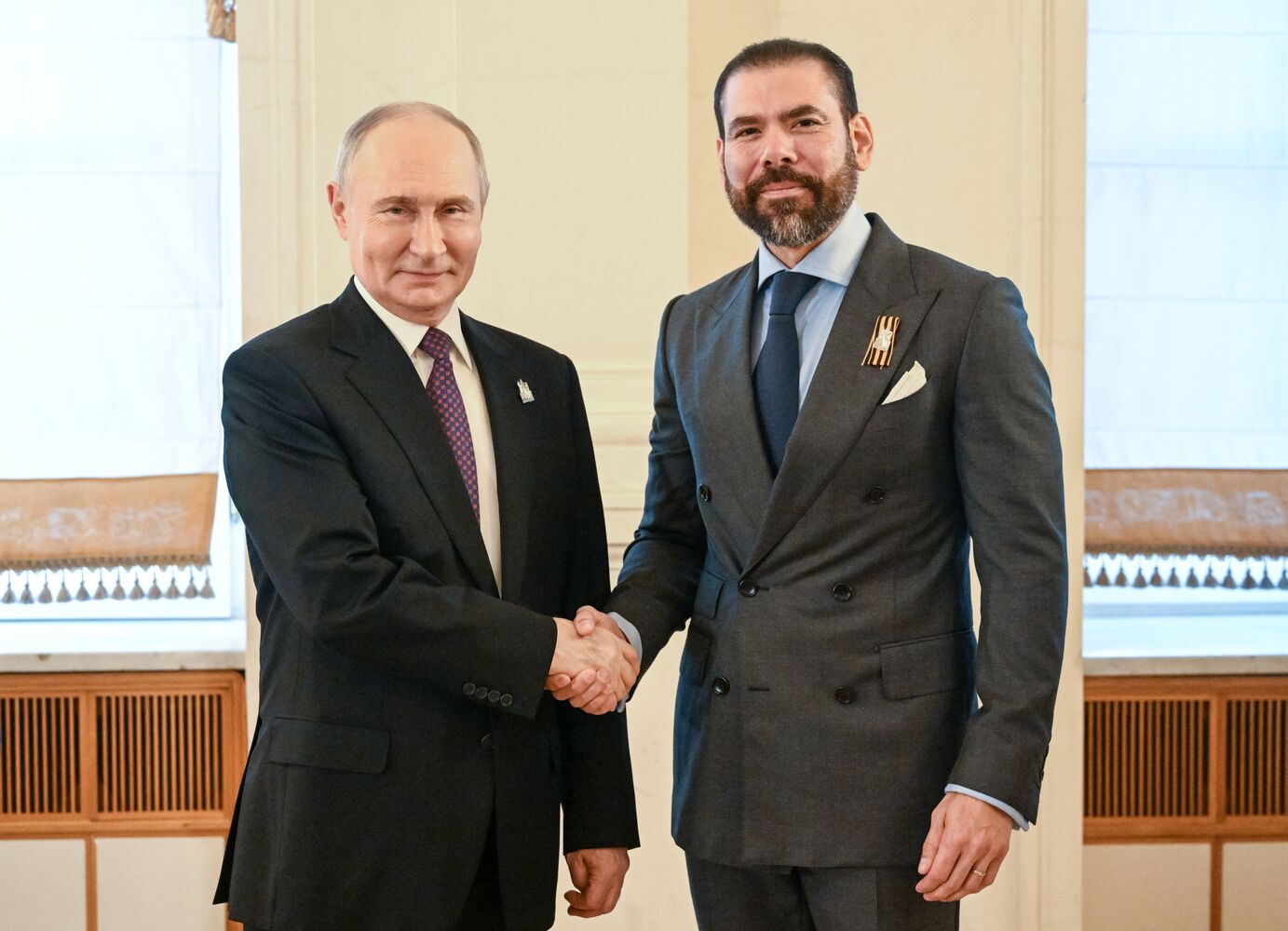 Прибытие глав иностранных делегаций в Кремль на праздничный концерт