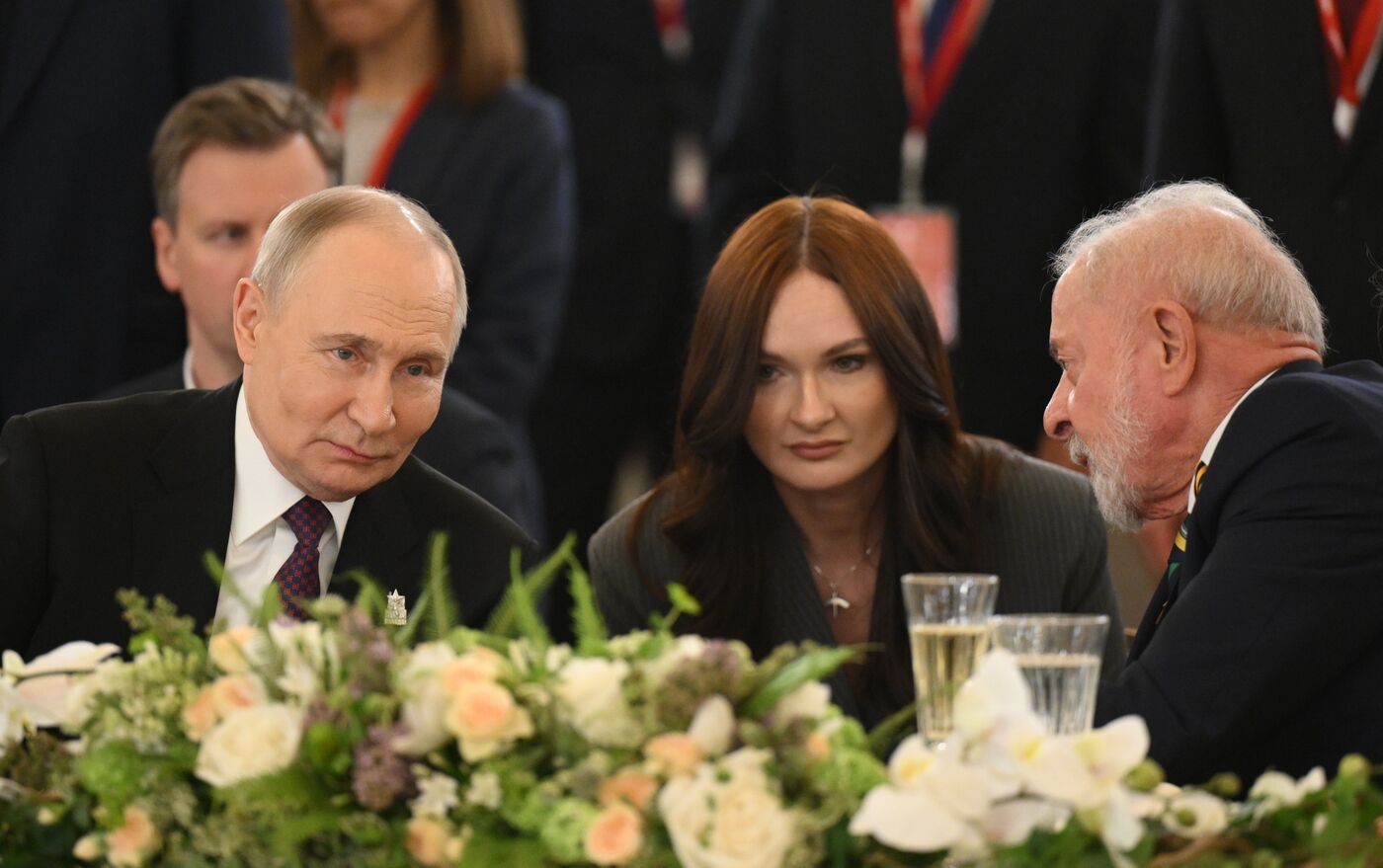 Обед от имени президента РФ для глав иностранных делегаций, прибывших на торжества по случаю празднования 80-летия Победы в ВОВ 