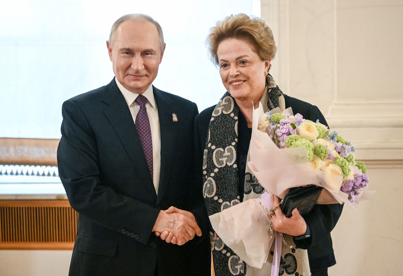 Прибытие глав иностранных делегаций в Кремль на праздничный концерт