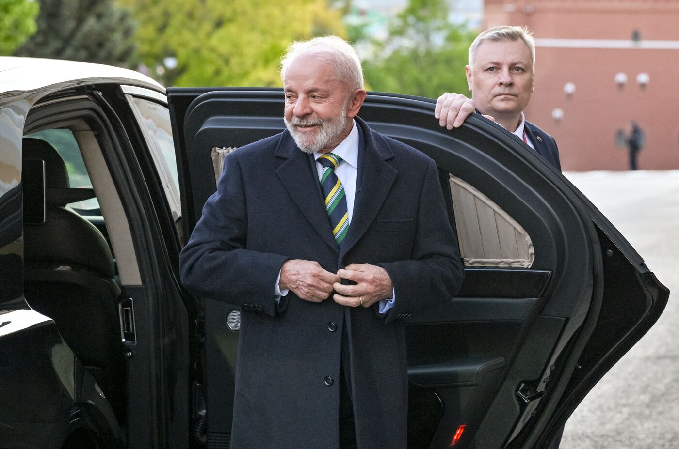 Прибытие глав иностранных делегаций в Кремль на праздничный концерт