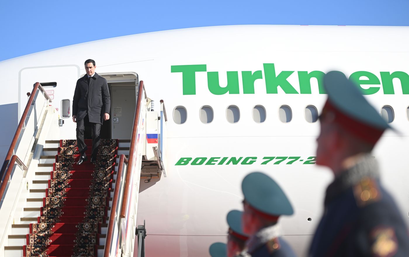 Прилет президента Туркменистана Сердара Бердымухамедова в Москву для участия в праздновании 80-летия Победы