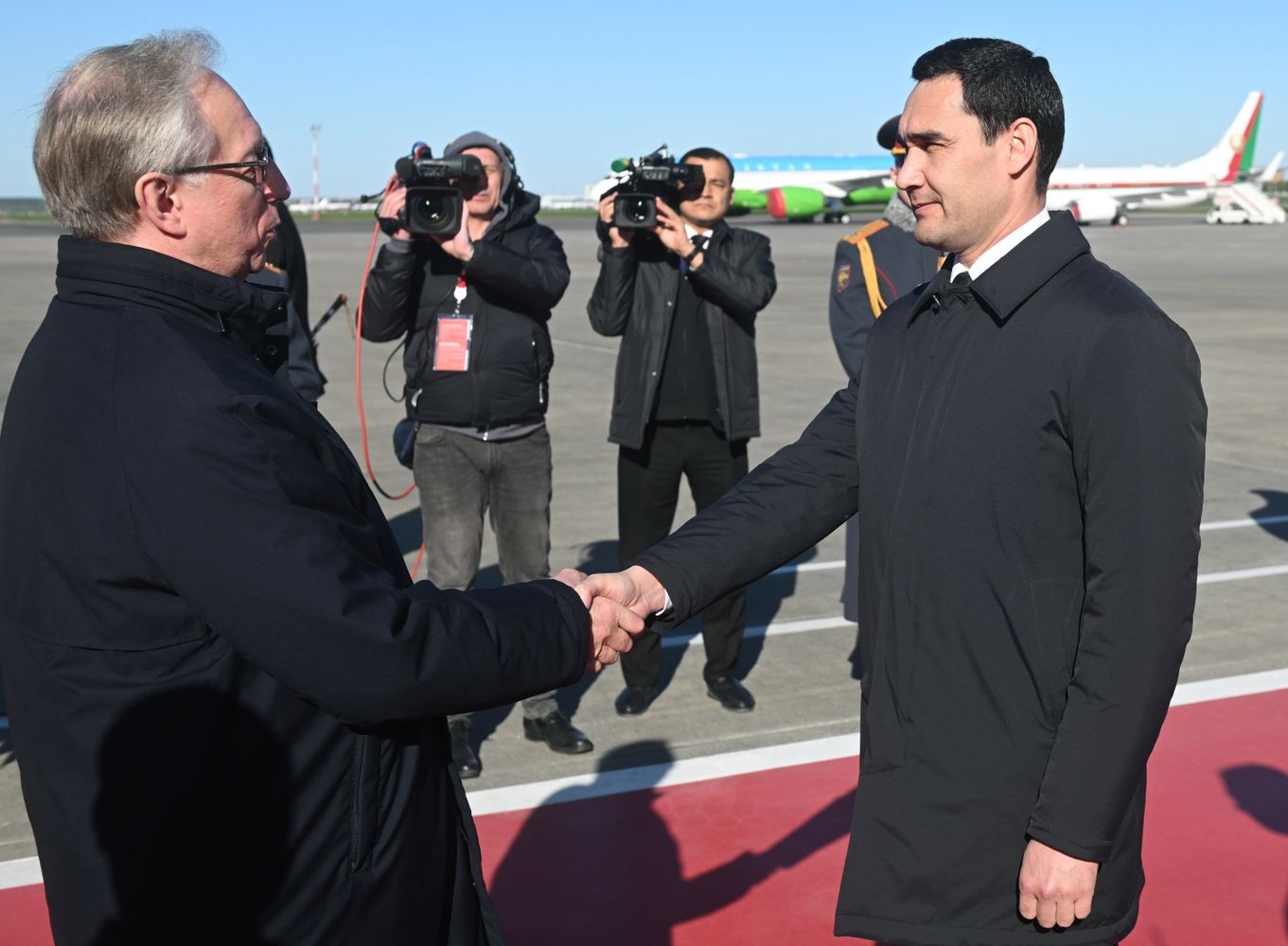 Прилет президента Туркменистана Сердара Бердымухамедова в Москву для участия в праздновании 80-летия Победы
