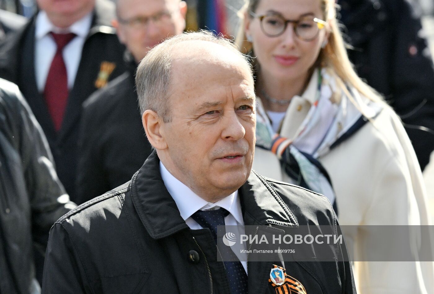 Официальные лица на военном параде в честь 80-летия Победы