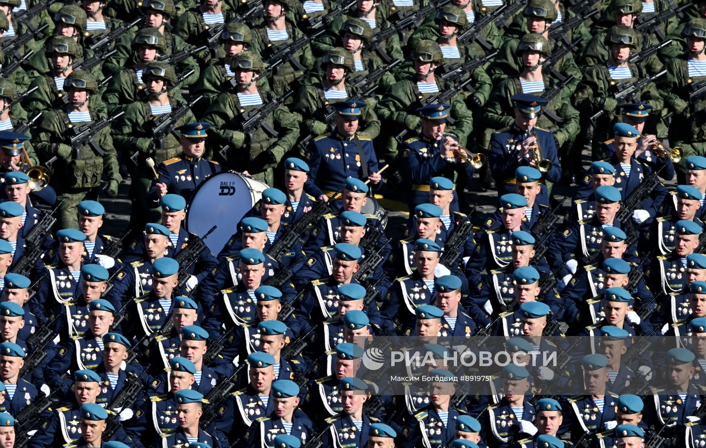 Москва. Военный парад, посвященный 80-летию Победы в Великой Отечественной войне