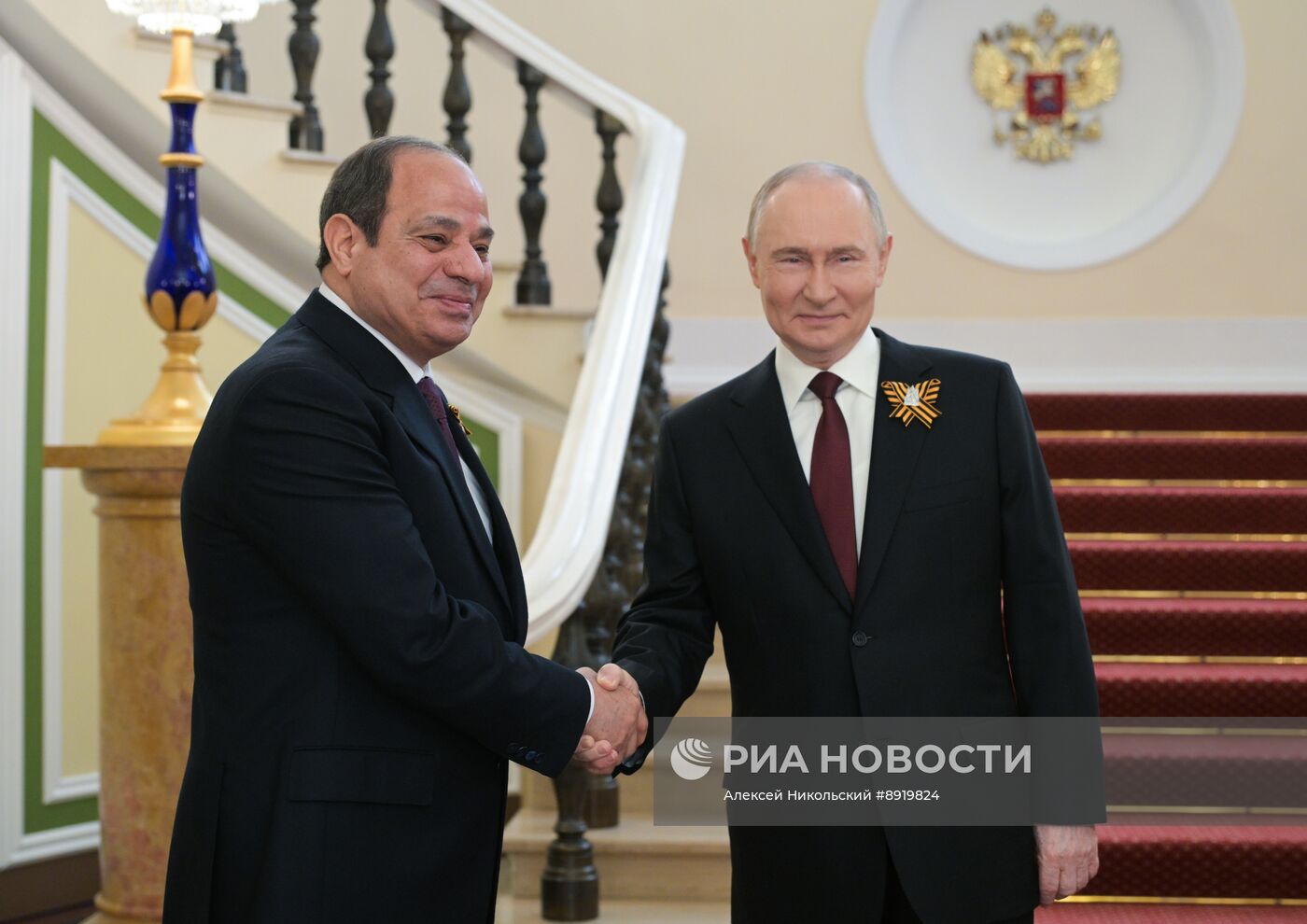 Встреча президента РФ В. Путина и иностранных лидеров