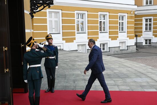 Президент Республики Сербской Милорад Додик прибыл в Кремль на встречу с президентом РФ Владимиром Путиным перед военным парадом, посвященном 80-летию Победы. 9 мая Россия отмечает 80-летие Победы в Великой Отечественной войне 1941-1945 годов. Место: Россия, Москва. Автор: Алексей Даничев/РИА Новости. Встреча президента РФ В. Путина и иностранных лидеров