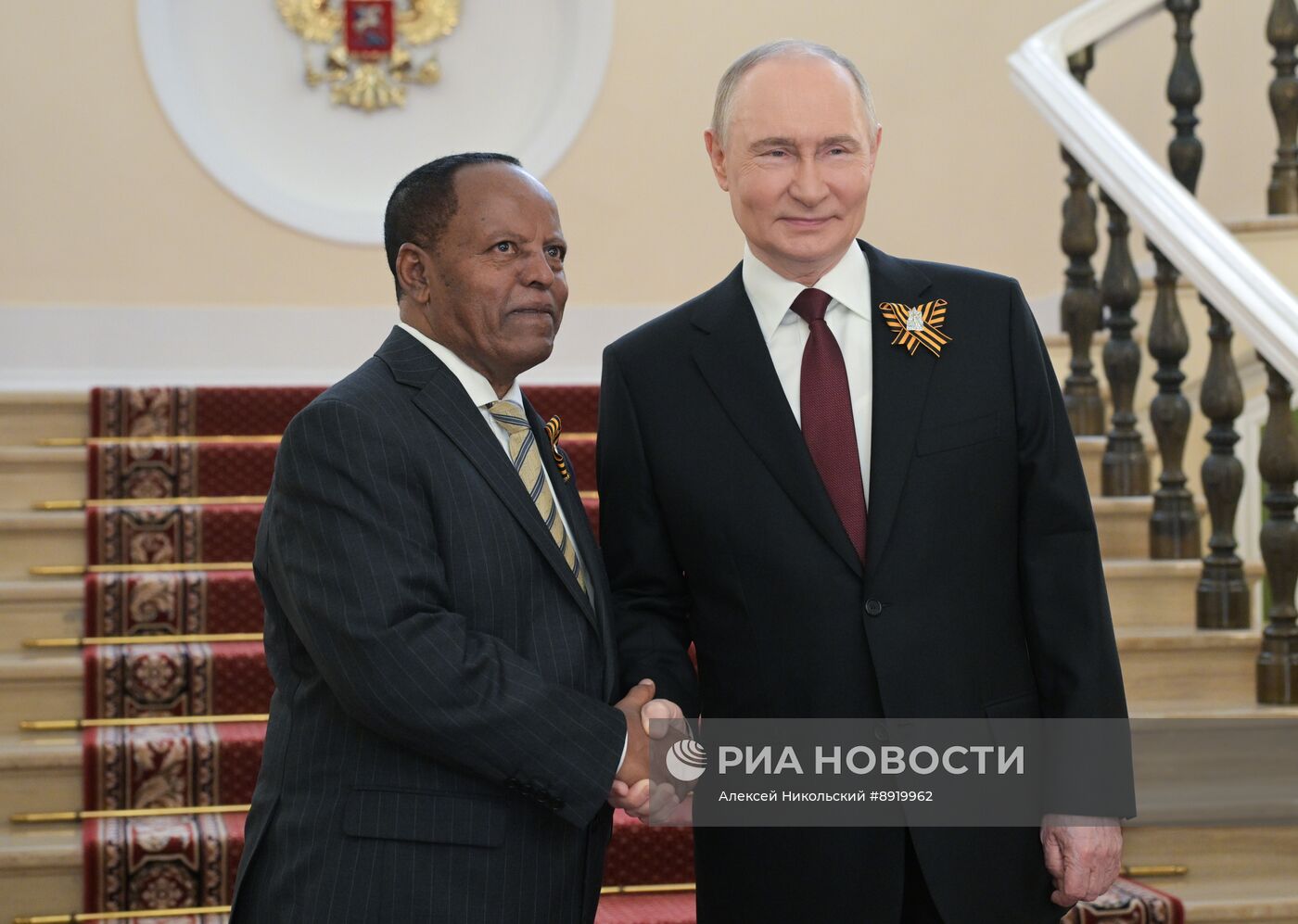 Встреча президента РФ В. Путина и иностранных лидеров